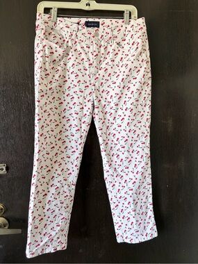 Charter Club Bristol Cherry 🍒 Print Capri Pants Sz 8
